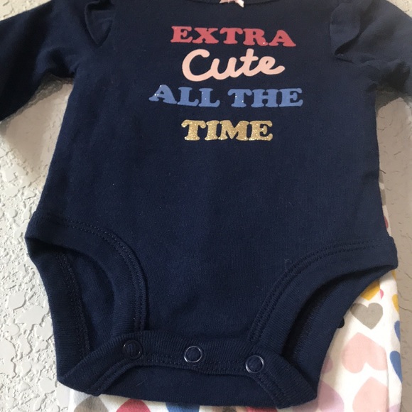Carter’s New Born Onesie Set - Picture 8 of 9